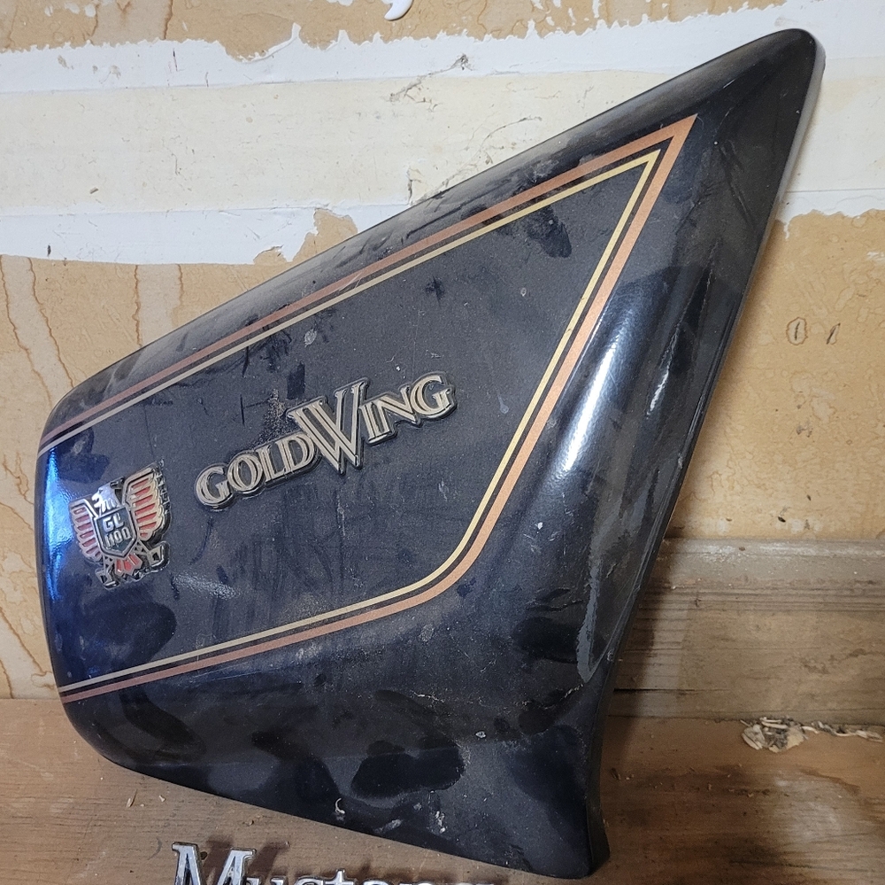 GoldWing 1980 Honda Motorcycle Right Side Cover